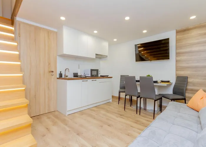 Sz33 Sweety B Szondi Lägenhet